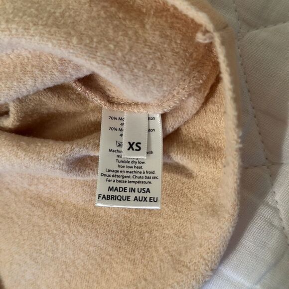 NWOT RARE “Are You Am I” Light Pink/Peach Cropped Hoodie Size XS - Picture 14 of 17